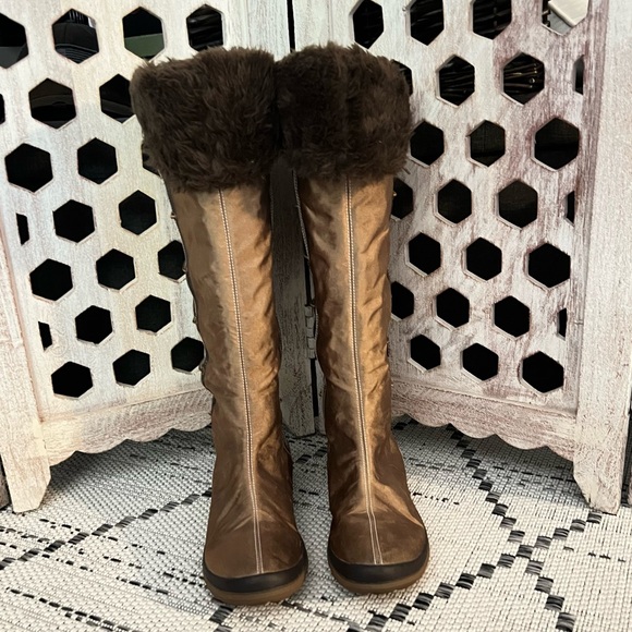 Timberland Tall Winter Boots Bronze and Brown Women’s Size 8M - Picture 1 of 10